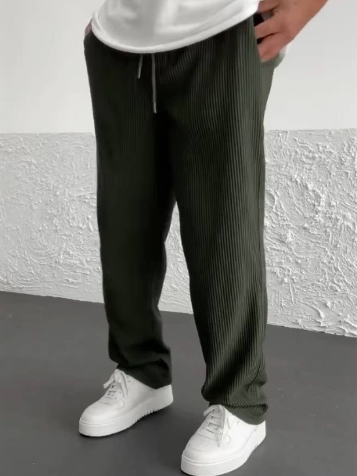 Pantalón tubo acanalado
