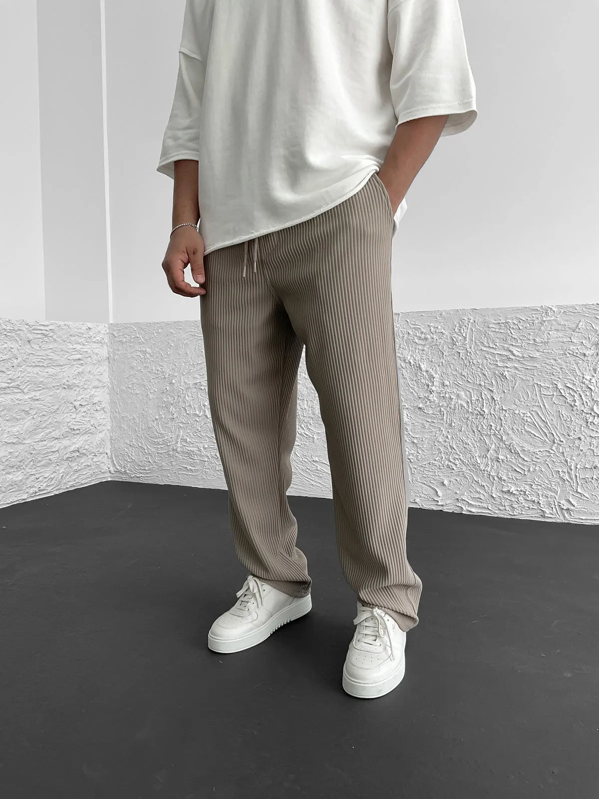 Pantalón tubo acanalado