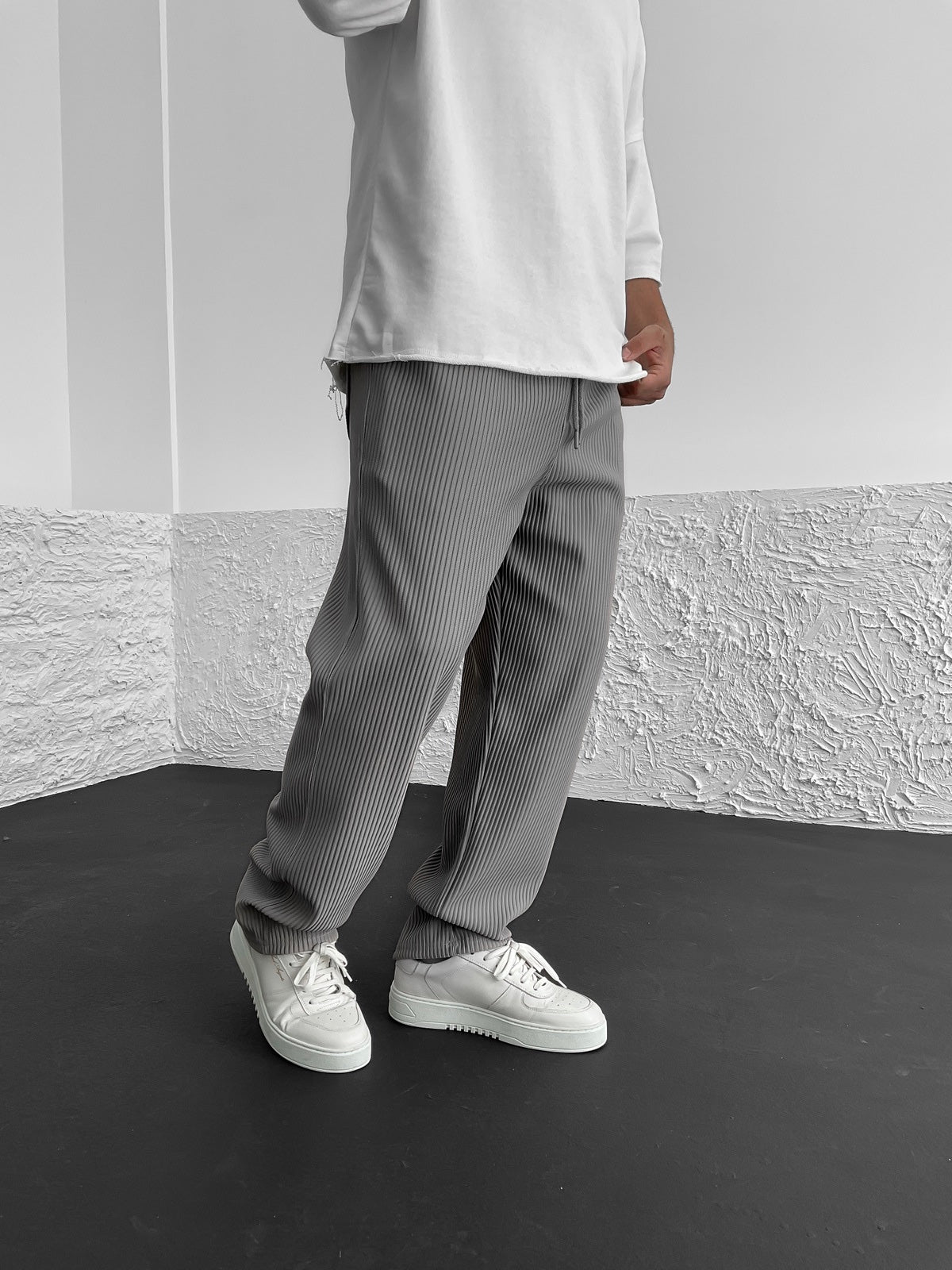 Pantalón tubo acanalado