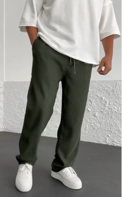 Pantalón tubo acanalado